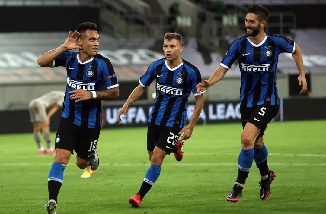 姿态令无数 姿态令无数