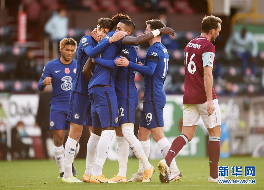 新加坡友谊赛反扑未果 2比3惜败中华台北.