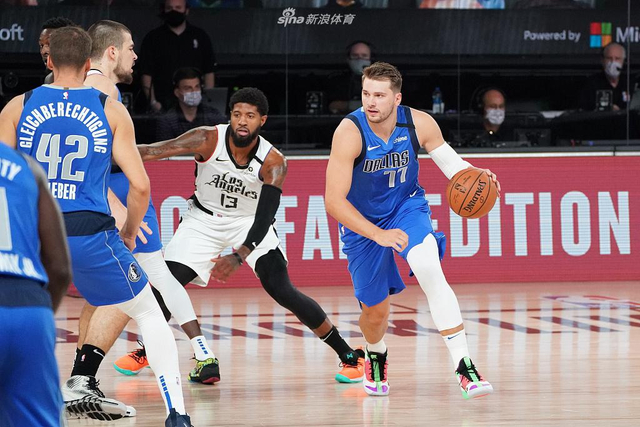 浓眉必须在 浓眉必须在