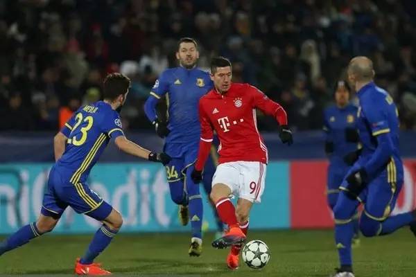 背后只剩盲 背后只剩盲